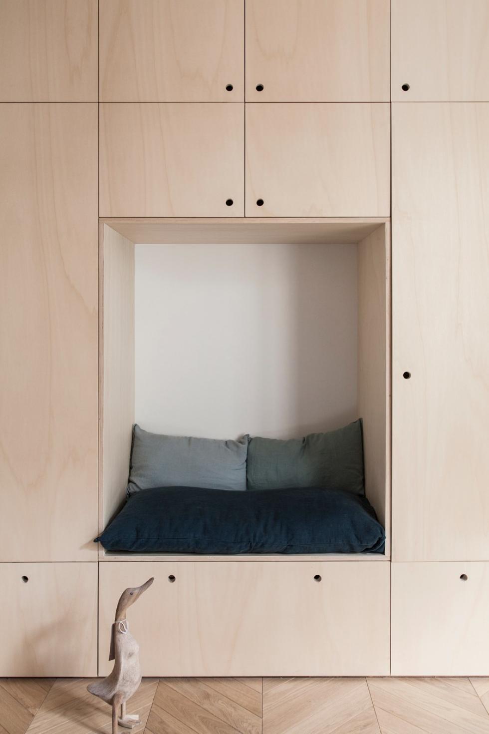 Plum Living Kleiderschrank für Kinder aus Sperrholz
