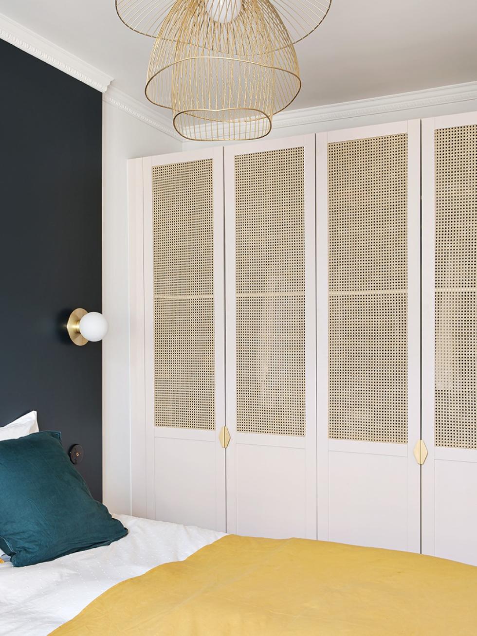 Plum-Projekt umgesetzt mit unseren glatten Fronten in Mattlack Beige 01 - Beige rosé