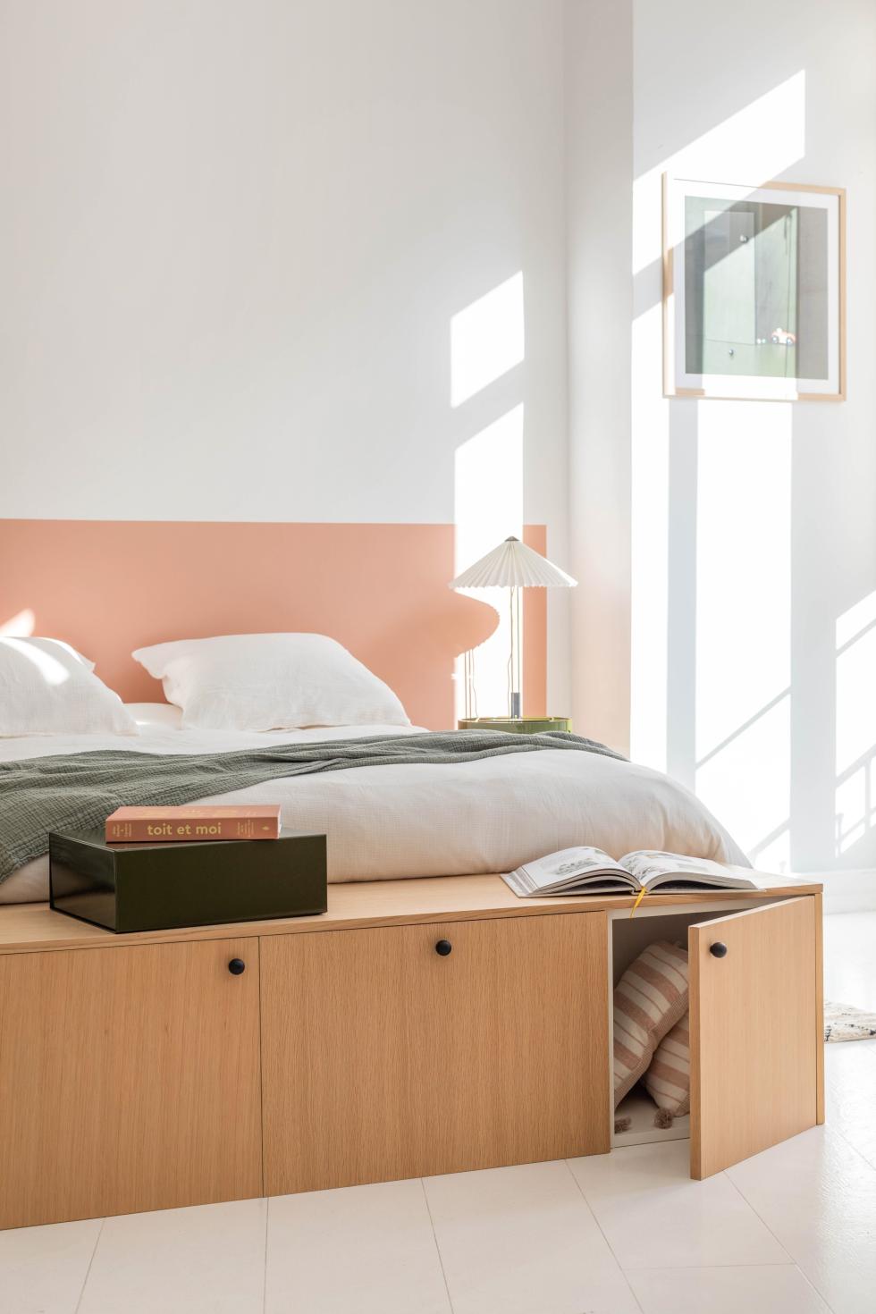 Weiße Sitzbank aus Metod Korpussen Plum Living