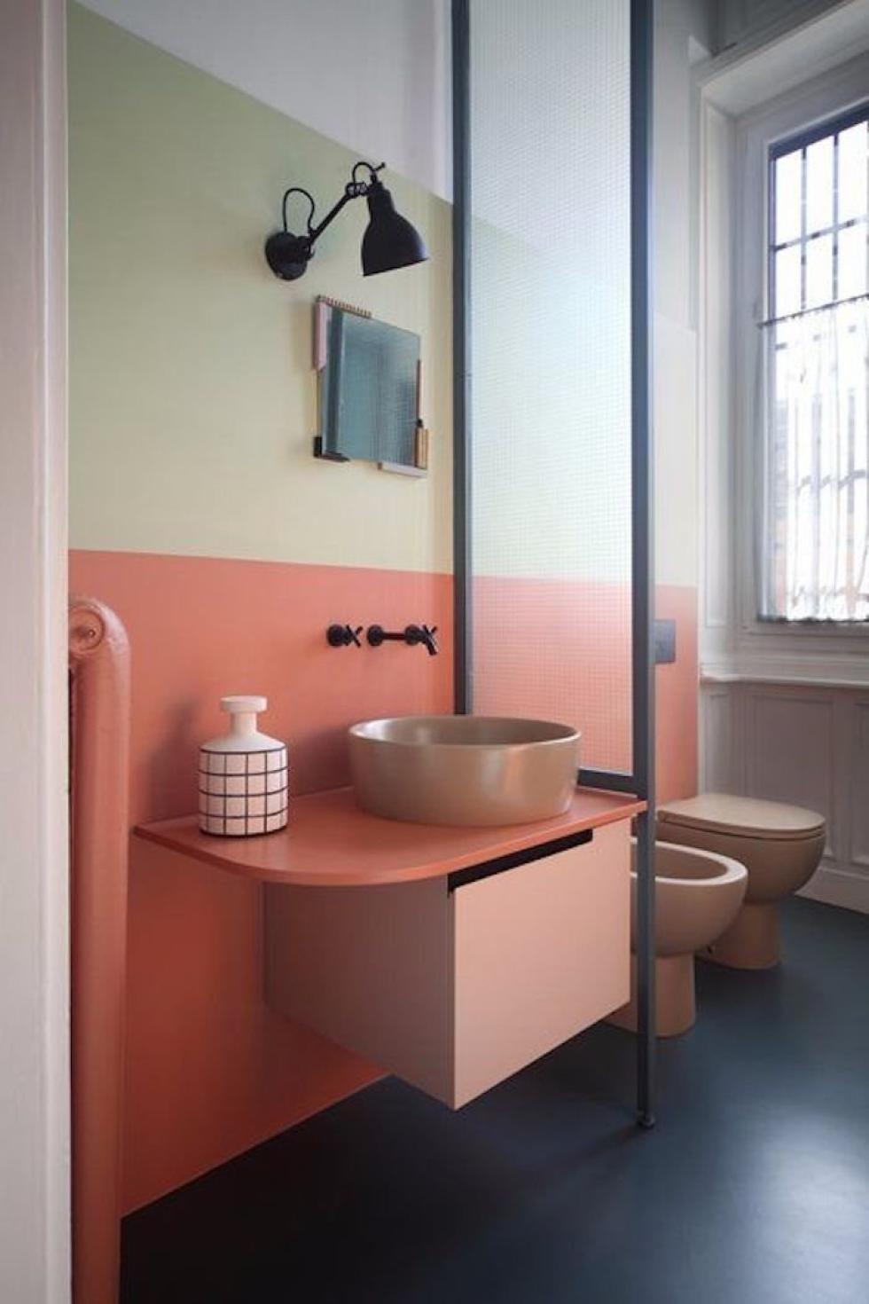 Farbiges Badezimmer