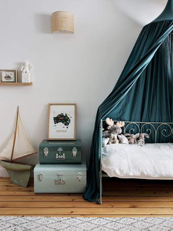 Bett für Kinderzimmer