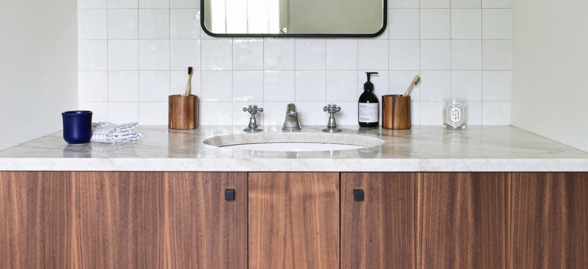 Badezimmer Walnuss aus Metod Korpussen Plum Living